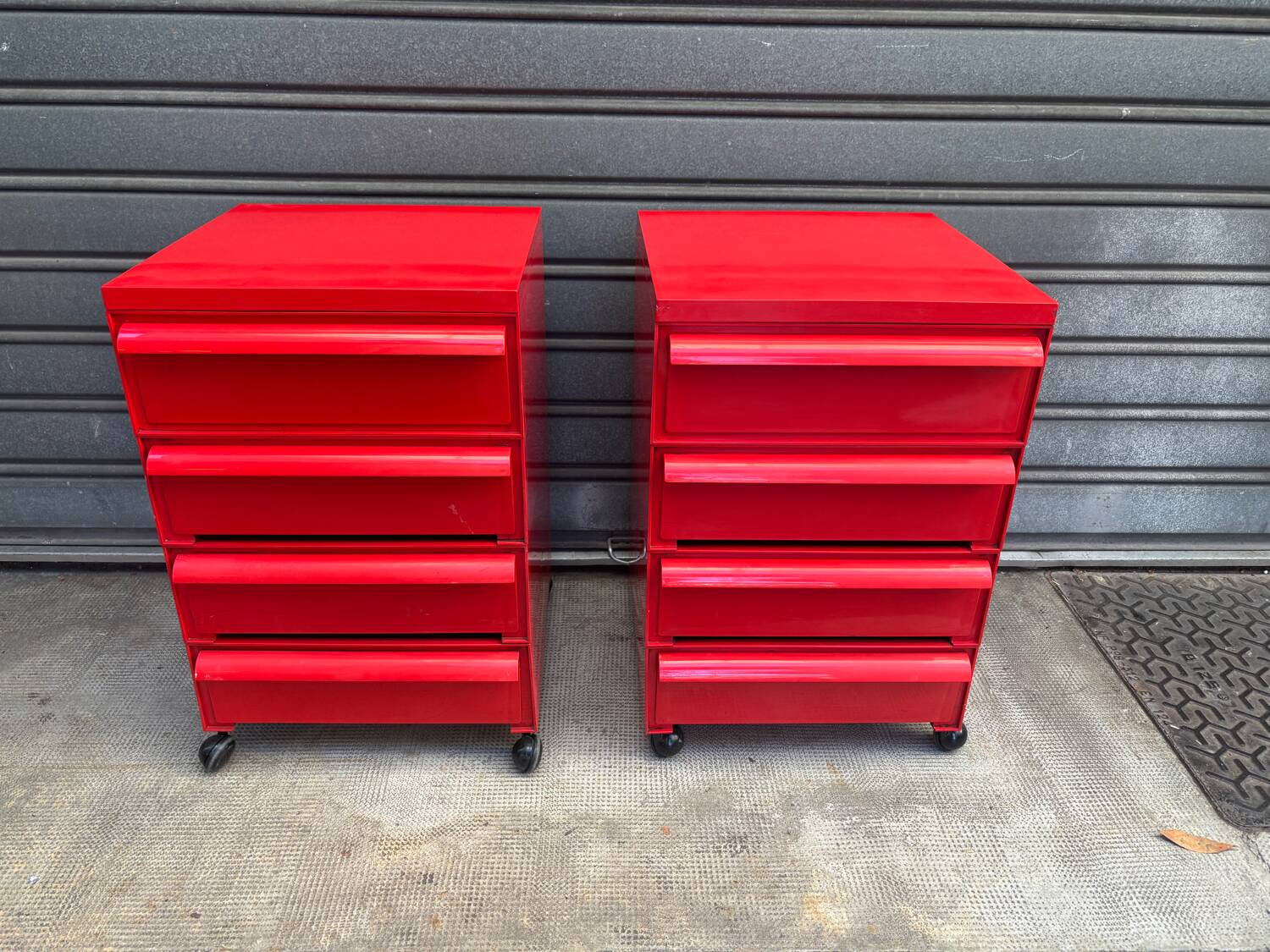 Paire de caissons Kartell 4 tiroirs Design Simon Fussell Années 1970/8