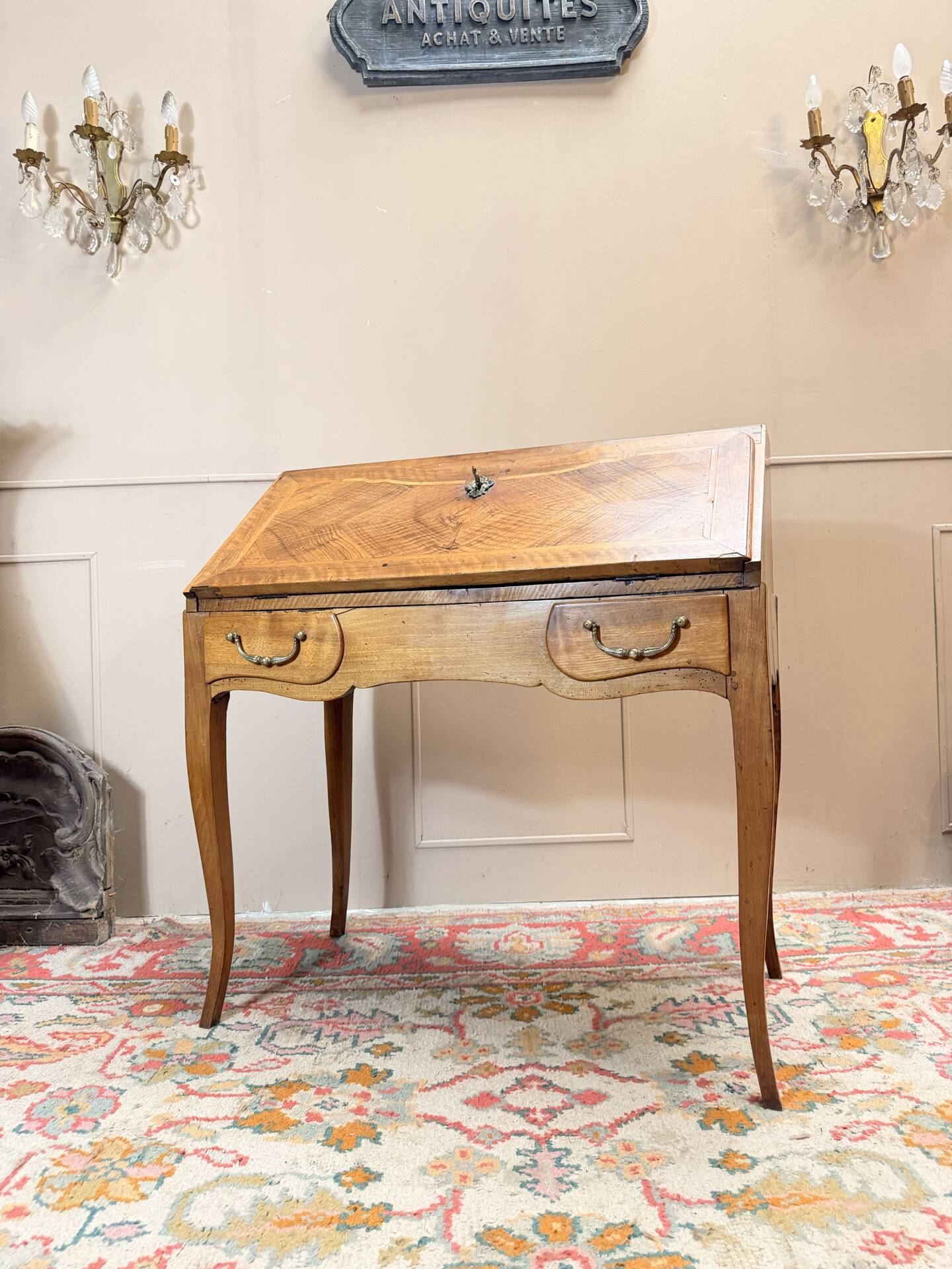 WALNUT SLOPING DESK FROM THE LOUIS XV PERIOD 18TH CENTURY