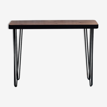 Solid wood console on black pins