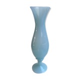Vase opaline bleu ciel