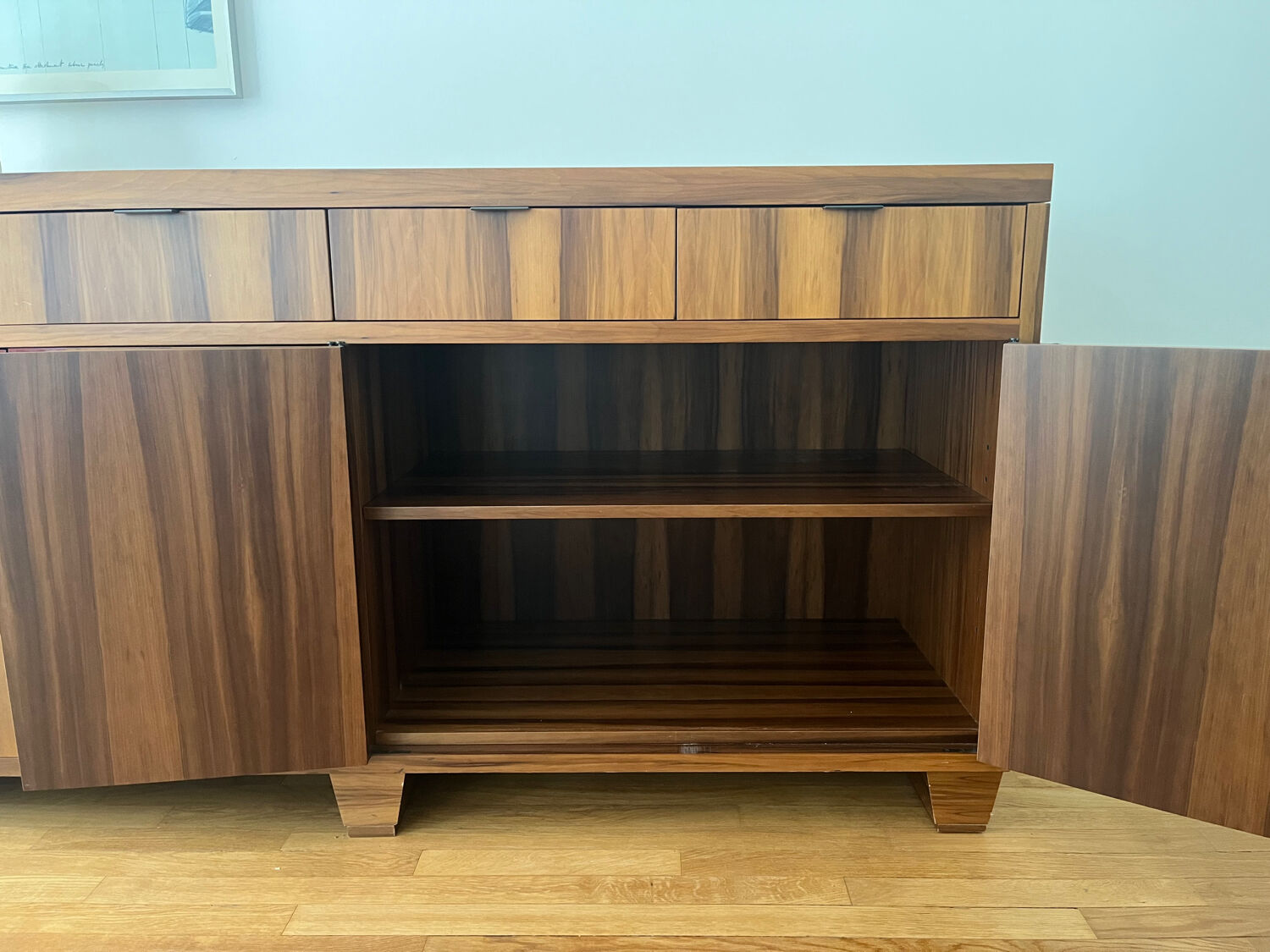 Buffet of very fine quality