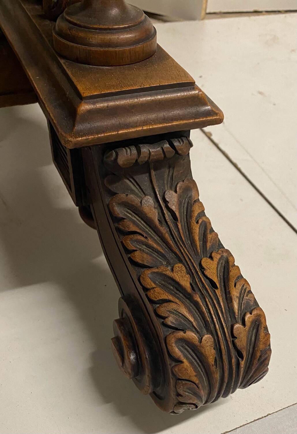 Henri II desk table