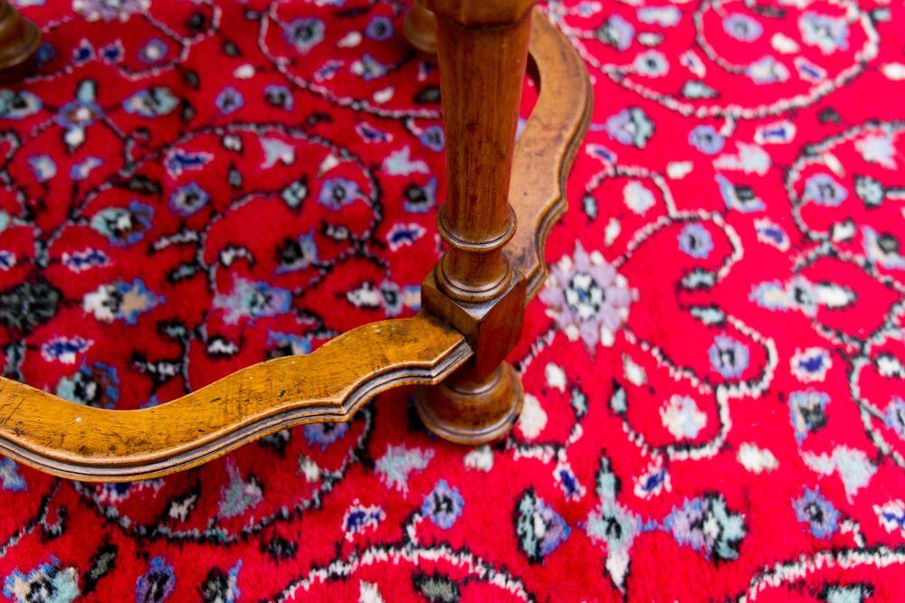 Table d’appoint ronde française en noyer de Burr, années 1920