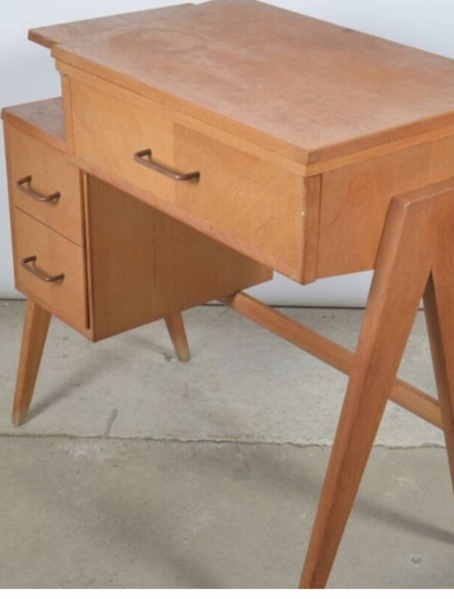 Vintage desk from the 50s/60s.