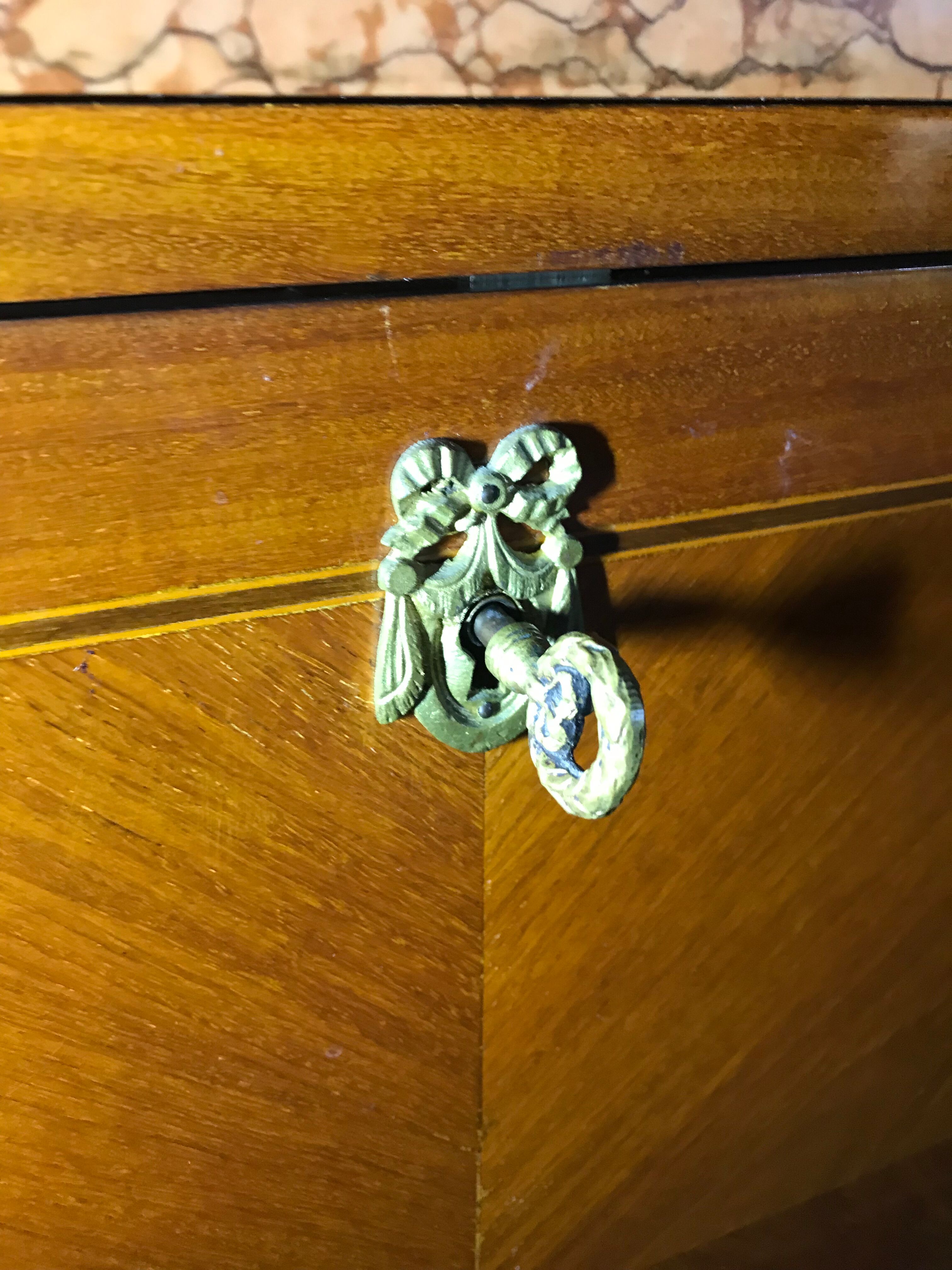 Transition writing desk 1920