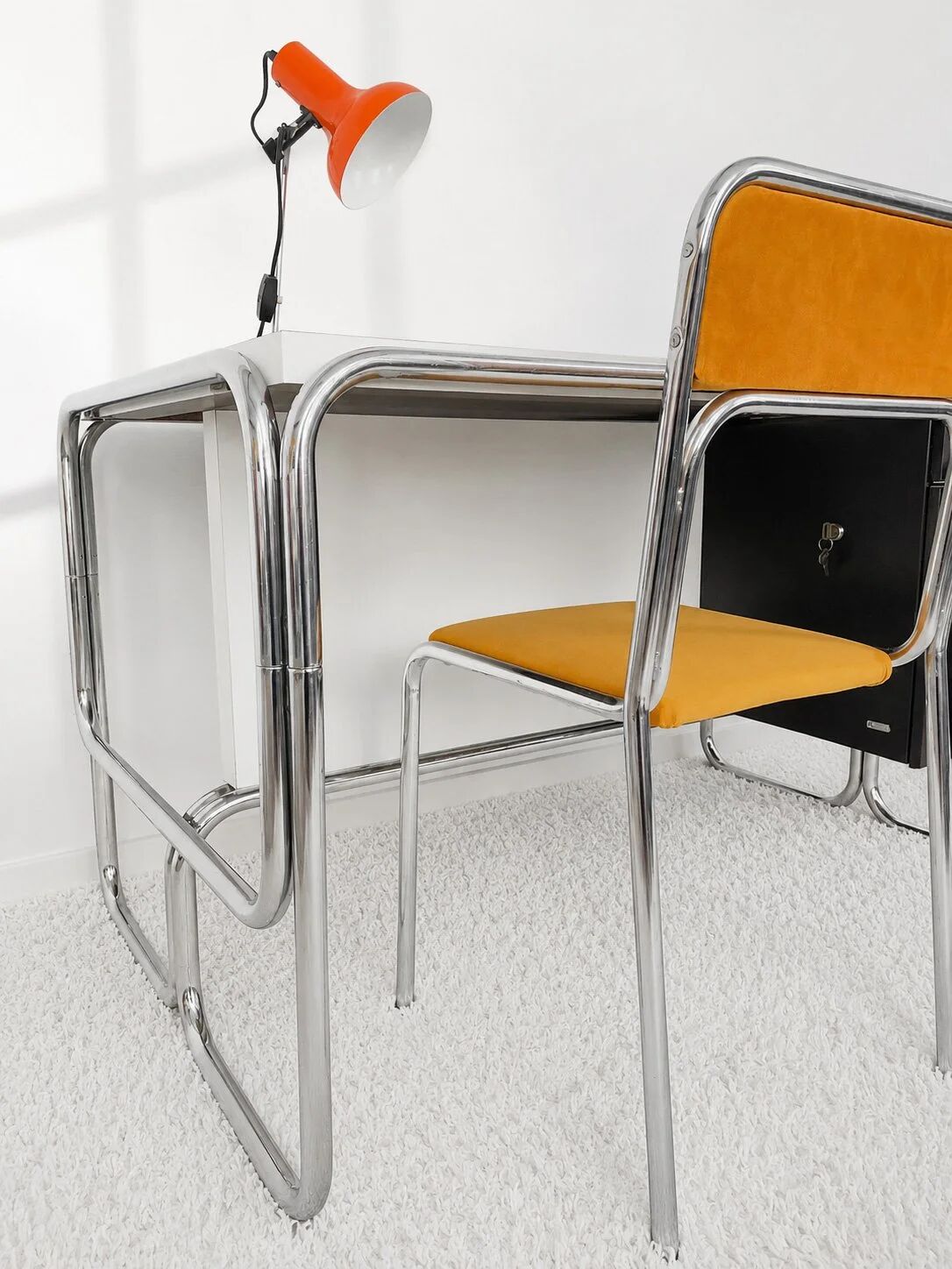 Bauhaus metal desk. 70s