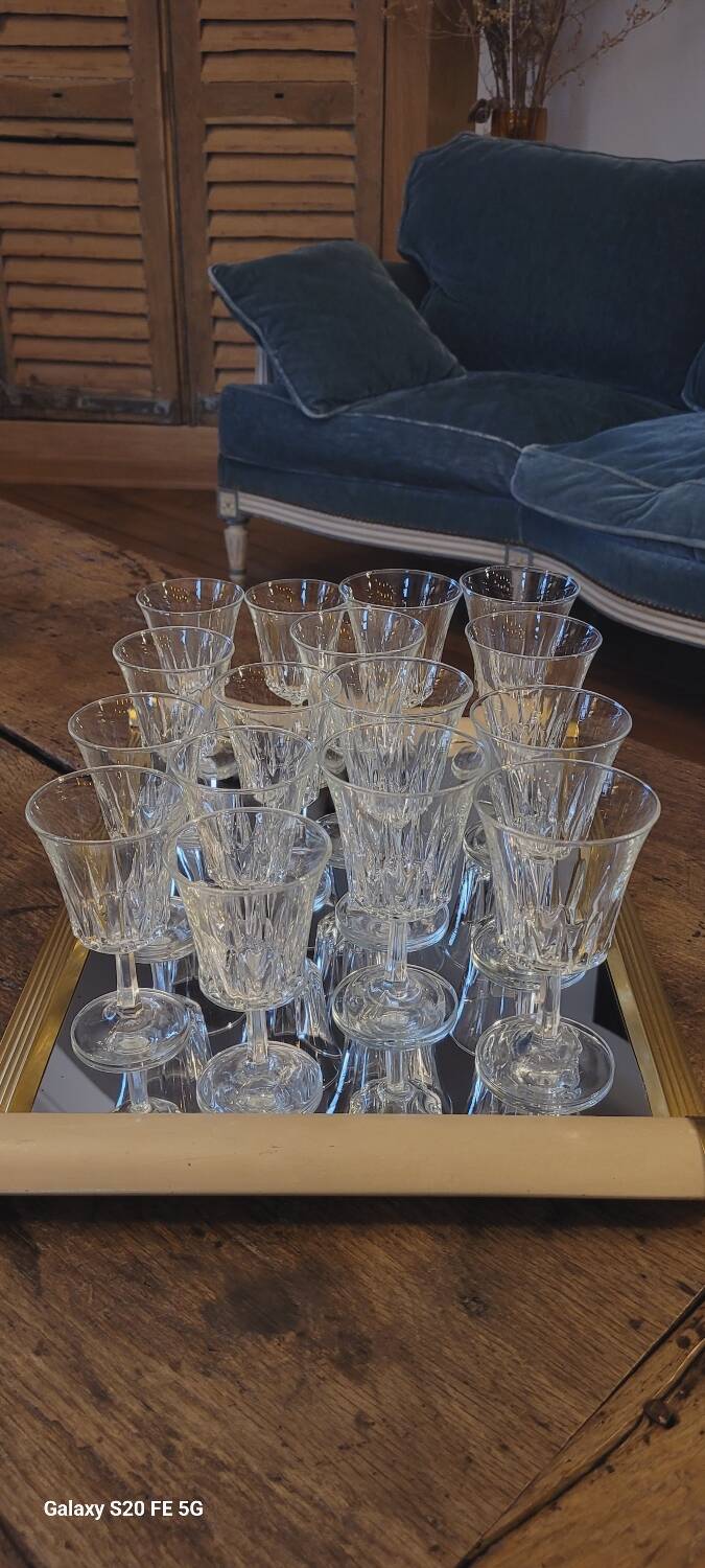70's water glasses and wine glasses set
