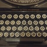 Typewriter Remington Portable Model 5T