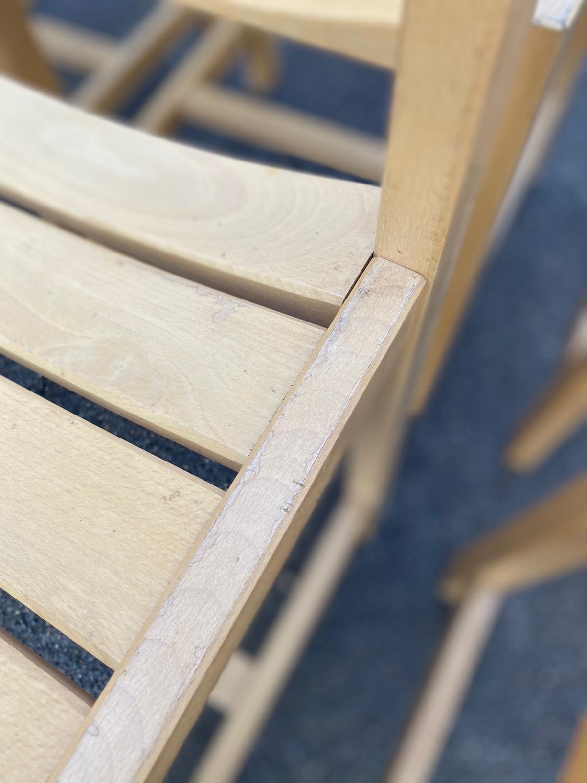 Lot of 6 pine chairs