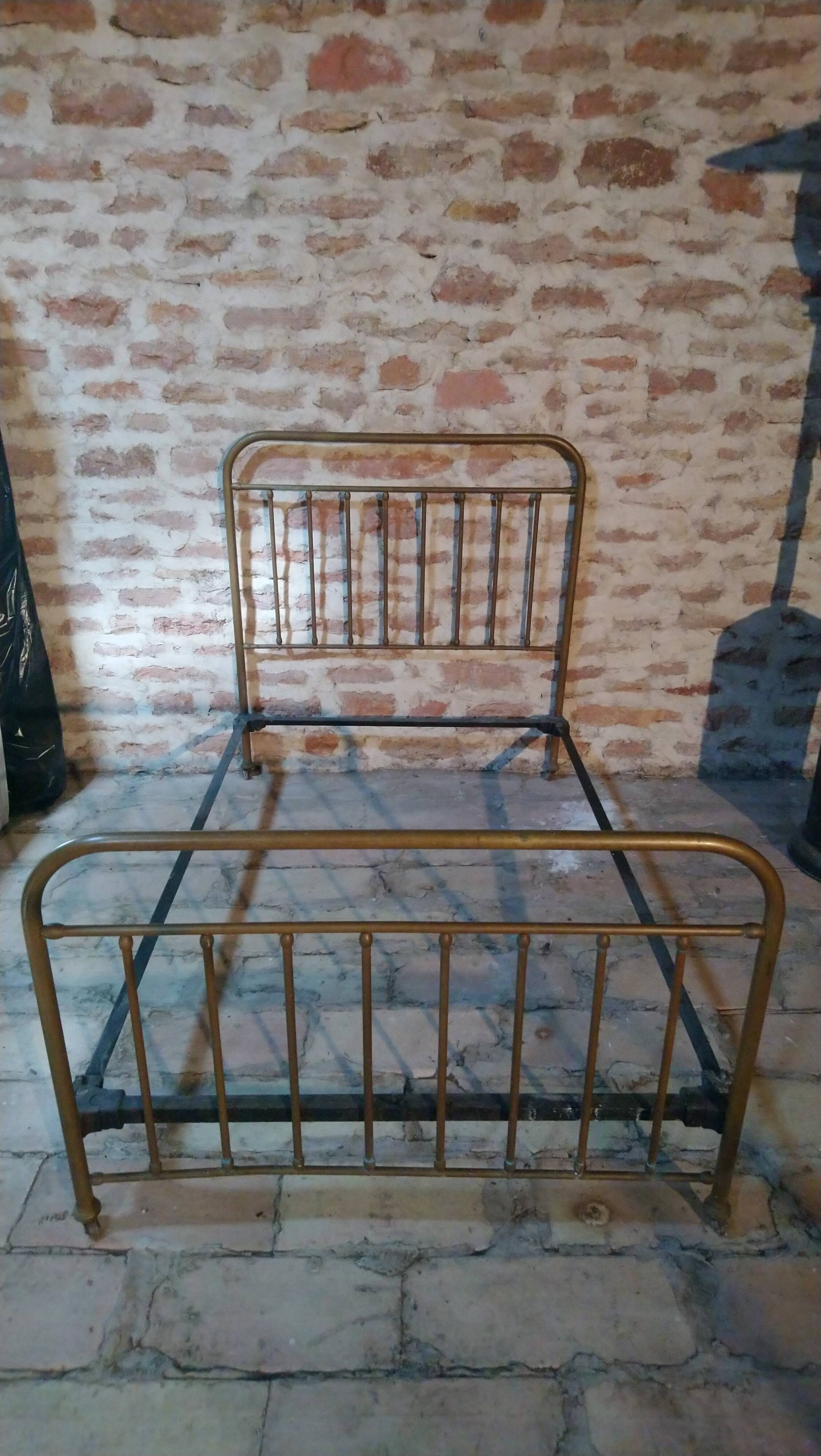 Antique brass bed 204x125