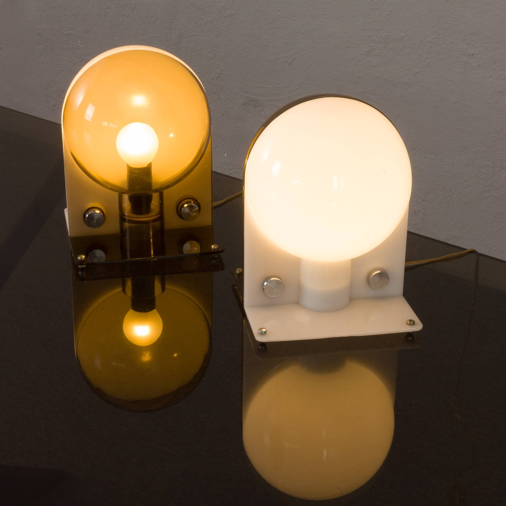 Pair of Sirio table lamps by Sergio Brazzoli & Ermanno Lampa for Guzzini