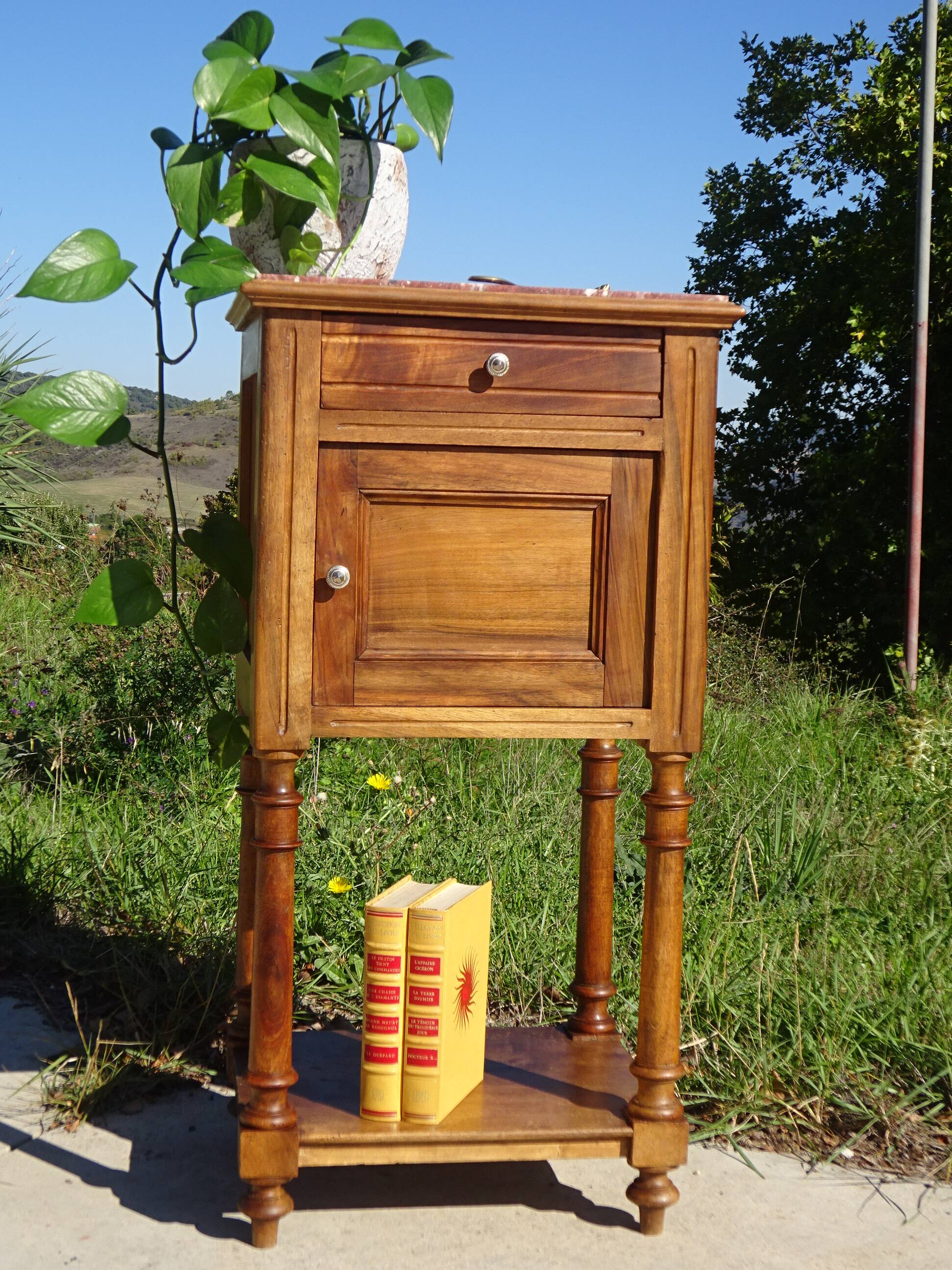 Antique nightstand in walnut and marble, Louis XVI