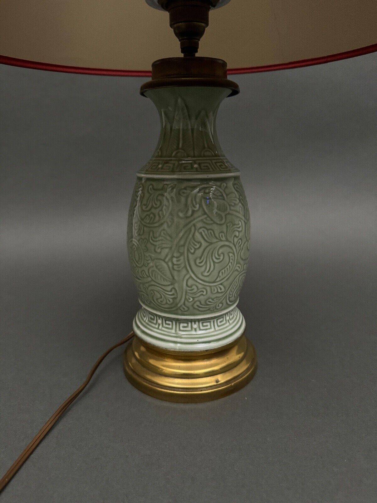 Napoleon III lamp in green cecidon on a brass base