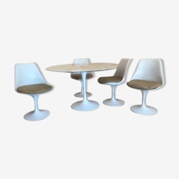 Ensemble table et chaises d'Eero Saarinen pour Knoll