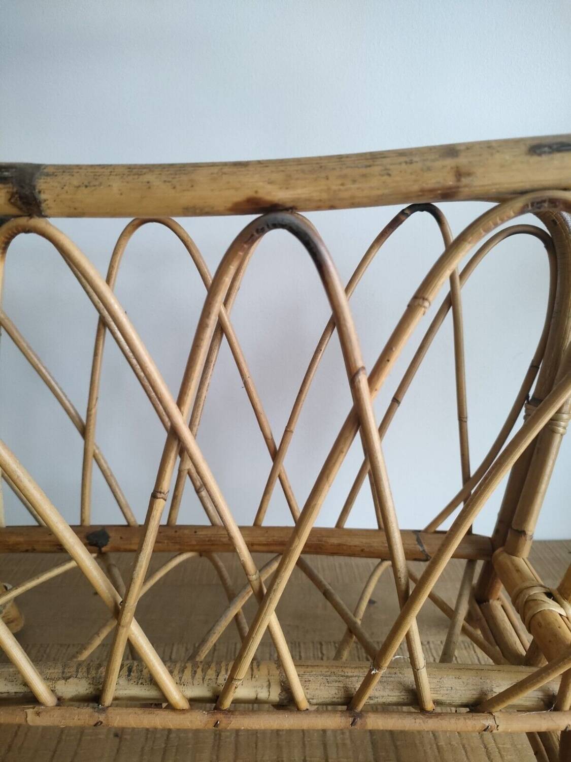 Large Rattan / Wicker Magazine Rack - Curved Shapes - Vintage - Old - 1960s
