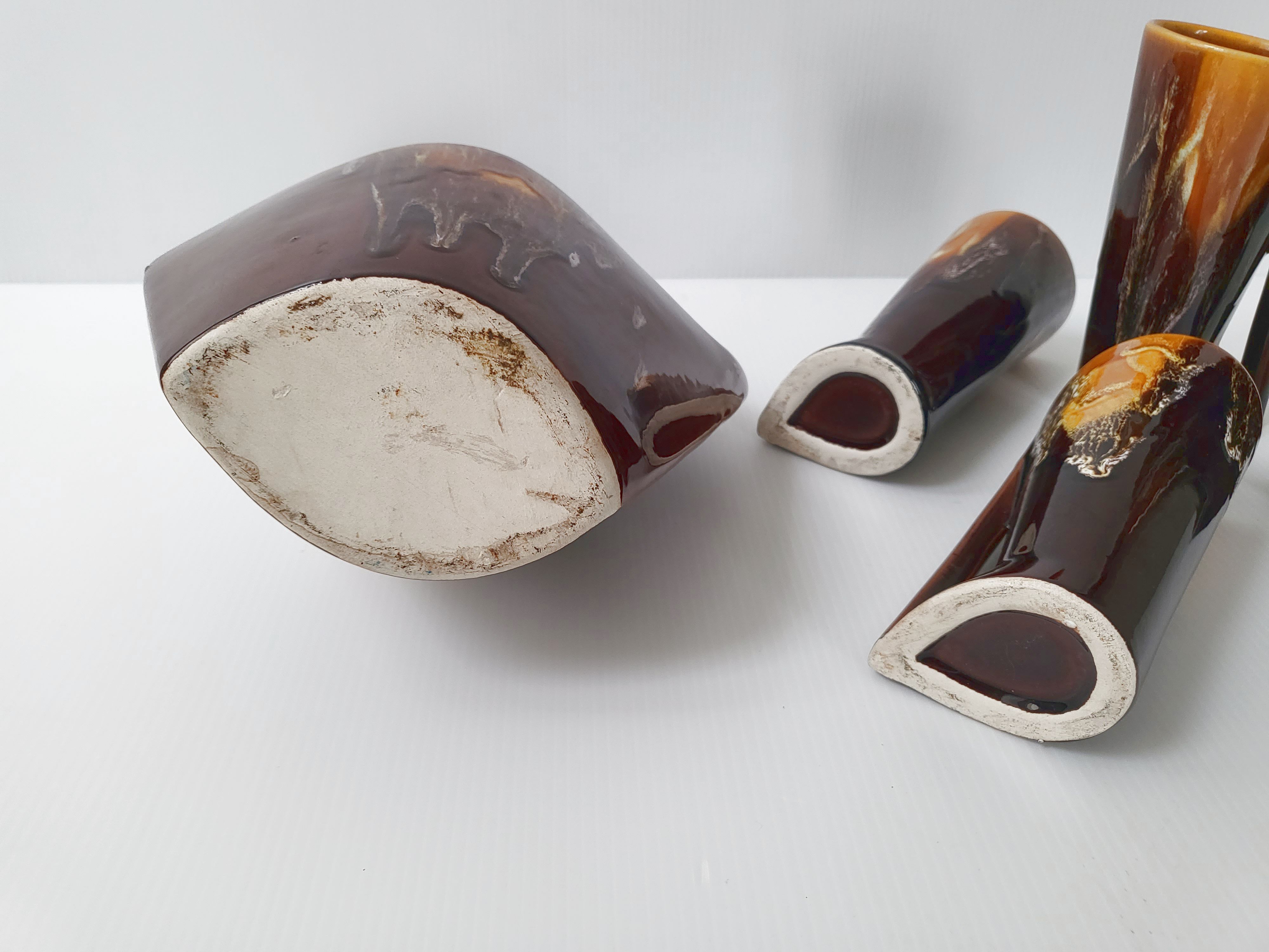 Vintage modernist decanter & glasses