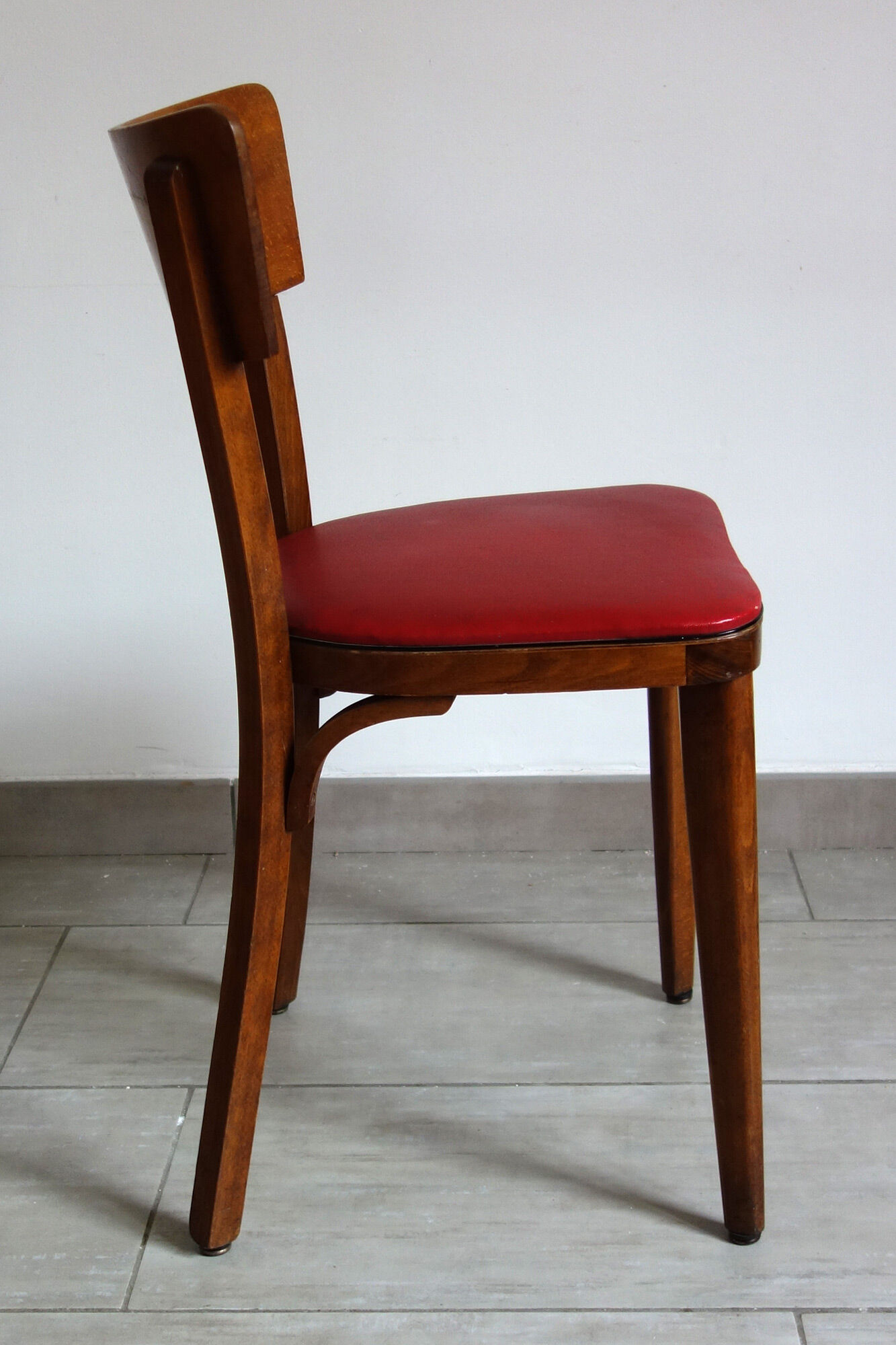Vintage red skaï bistro chair