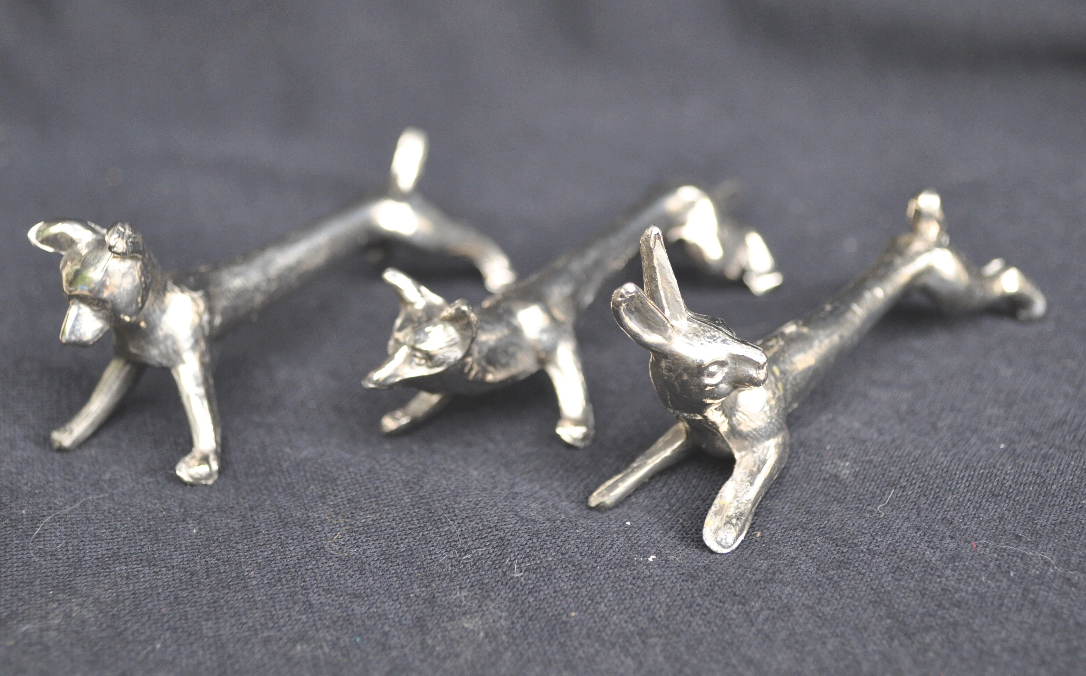 Silver metal knife holder set animals