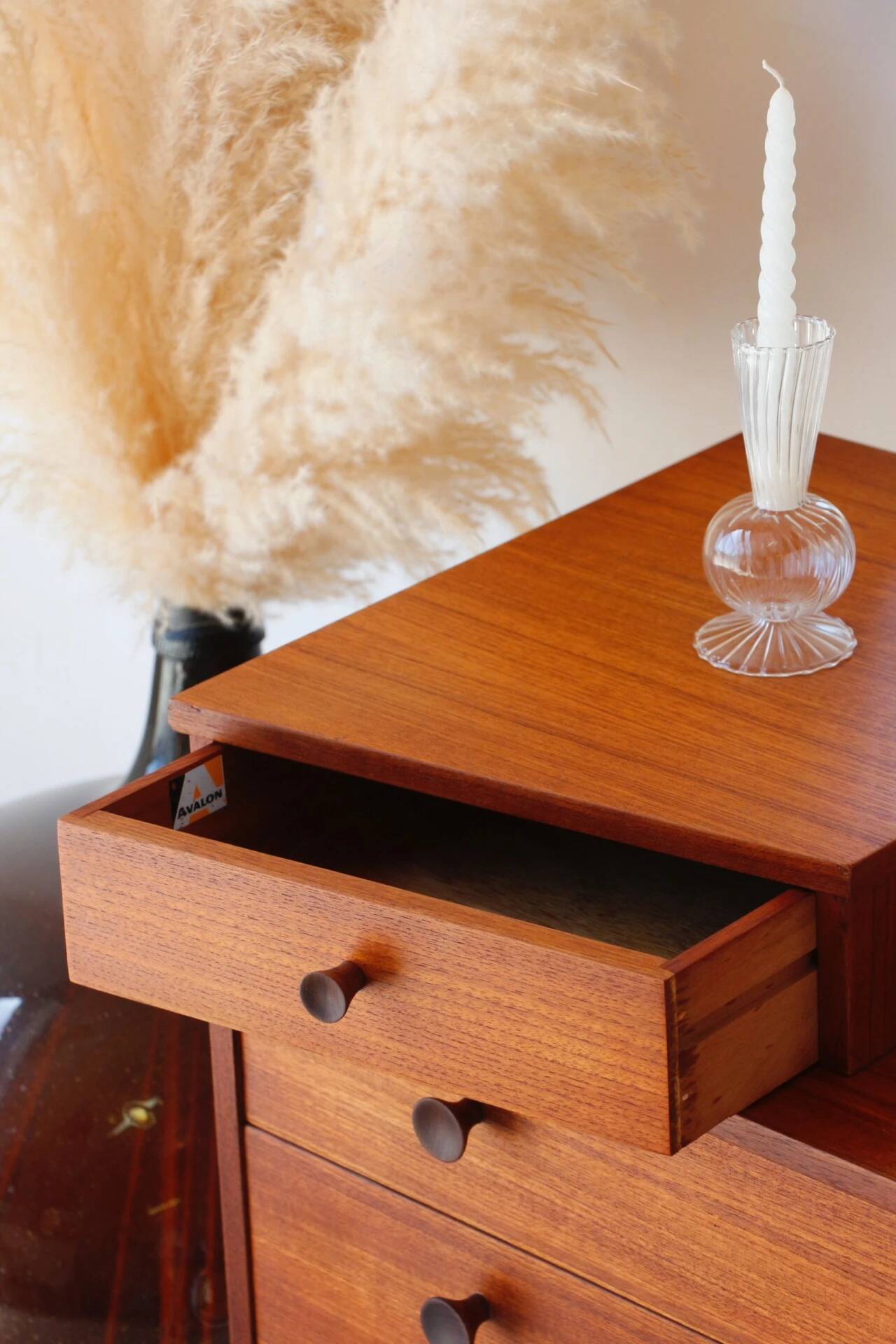 Vintage teak hairdresser Avalon – mid-century Scandinavian design