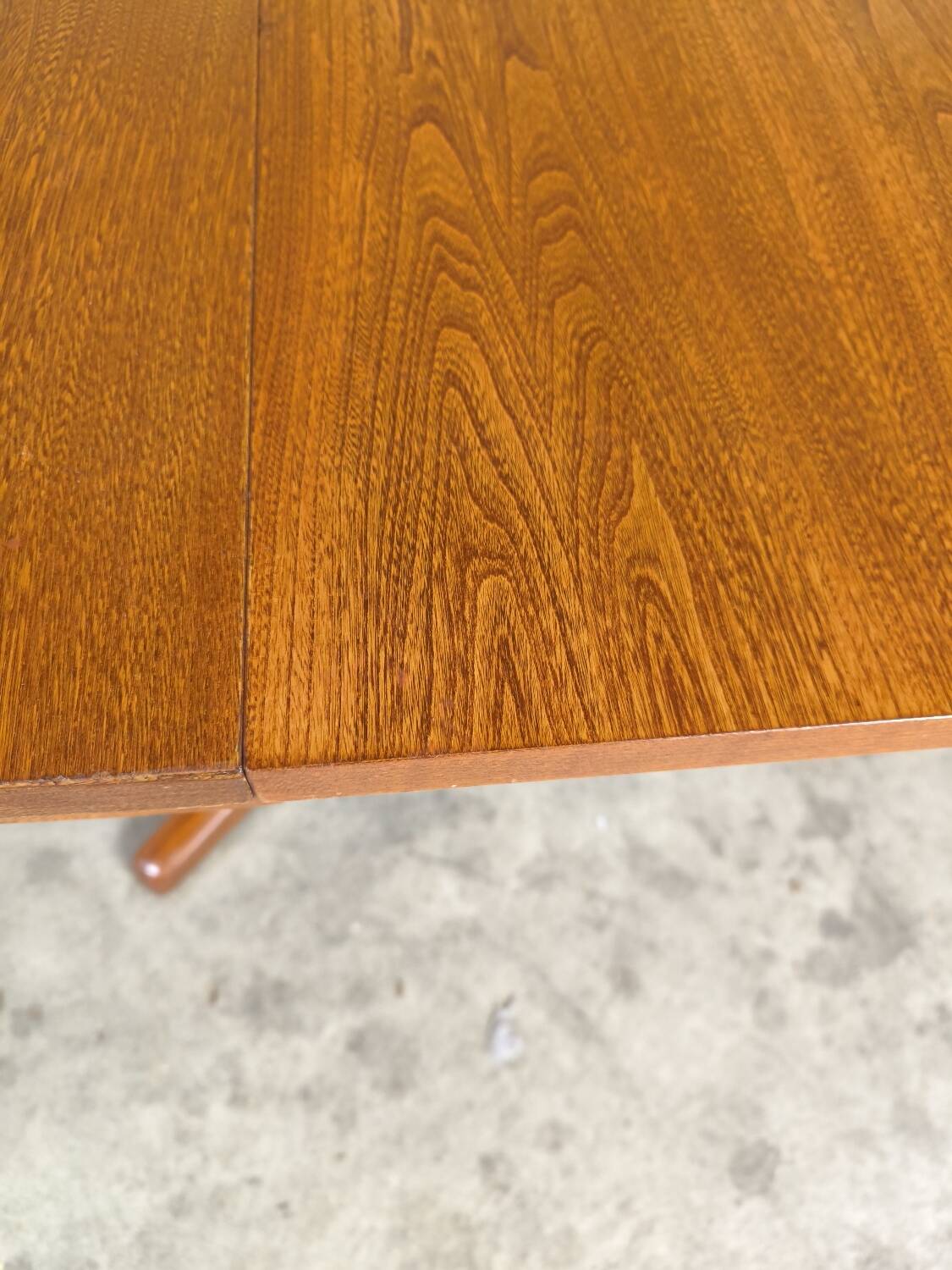 Vintage Baumann oval table