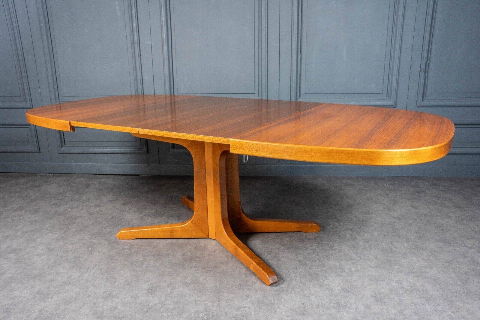 Dining room table with extensions French work 1970