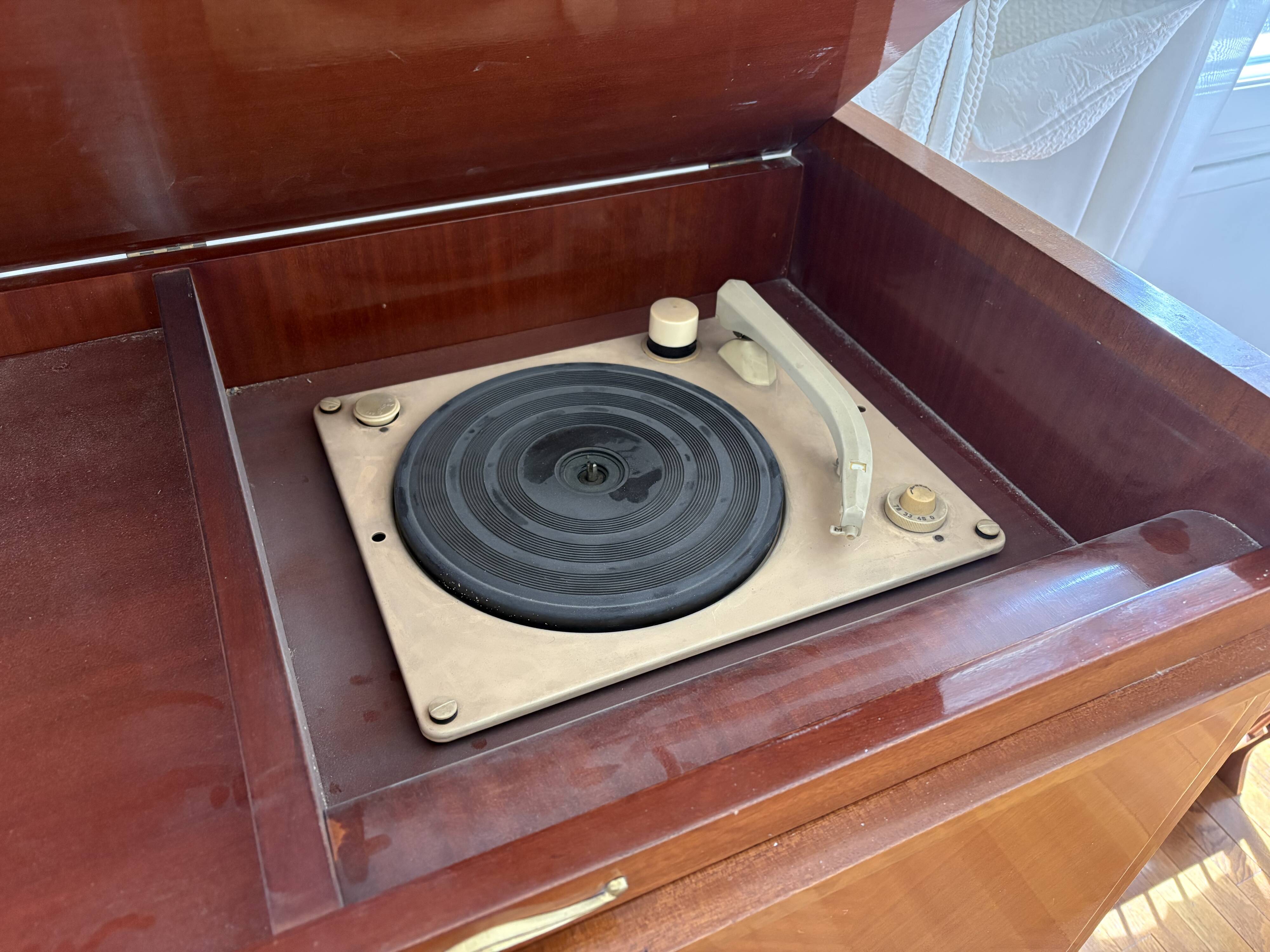 Meuble de télévision vintage