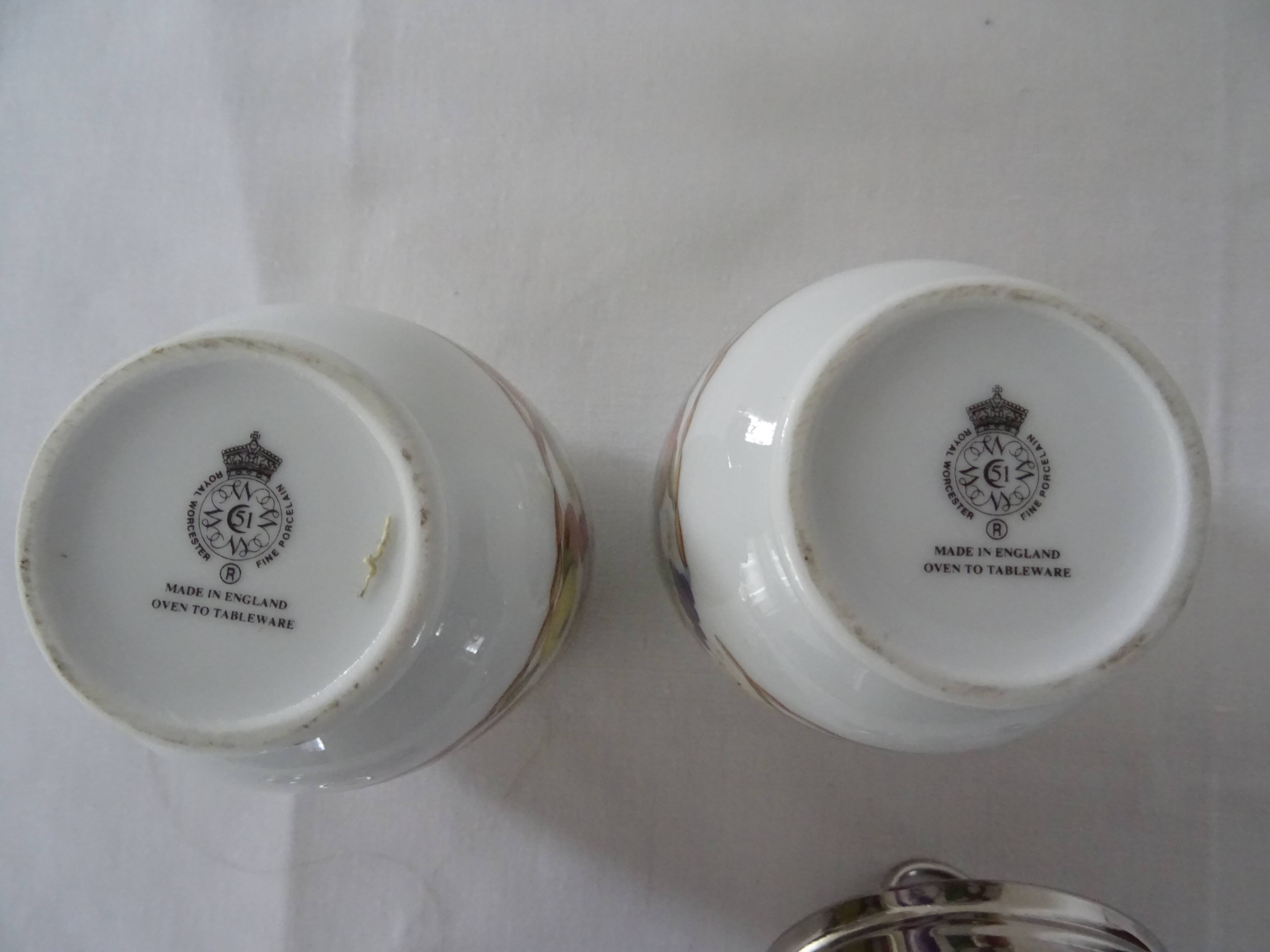 2 baked eggs english porcelain Royal Worcester