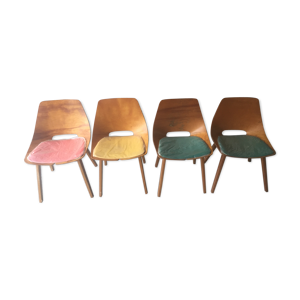 Chaises de pierre guariche