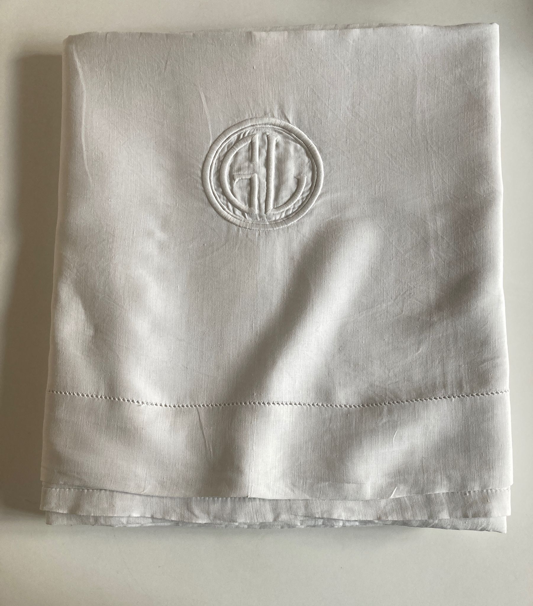 Modernist XL sheet in art deco linen thread L240