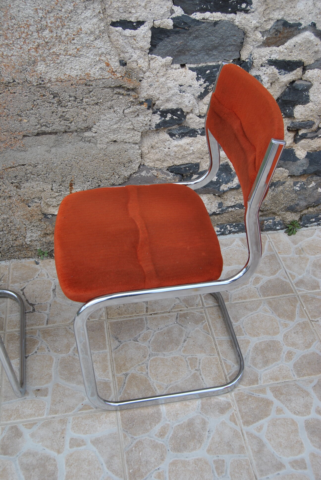 Pair of orange velvet chairs Roche Bobois 70s