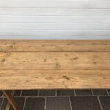 Winegrower's farm table