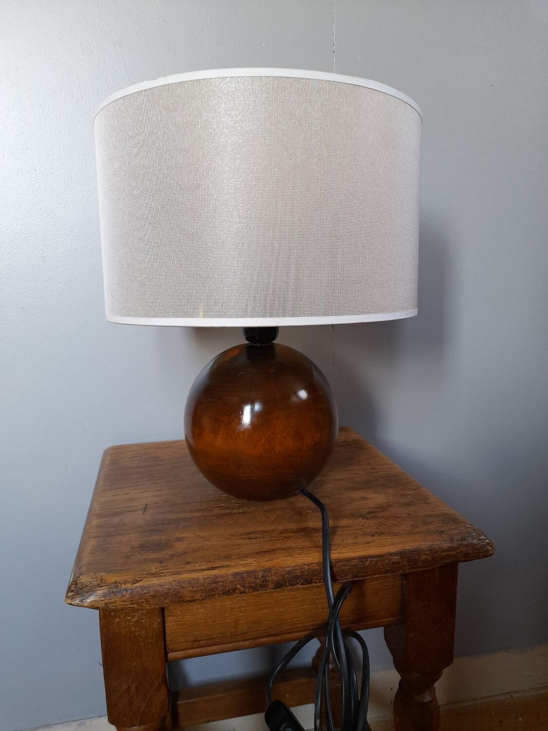 Table lamp foot ball dark solid wood Tournerie du sou, France