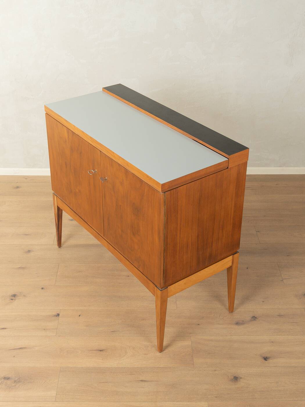 Exclusive home bar from the 1960s