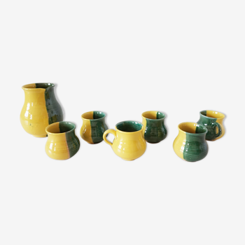 Two-tone yellow and green coffee service