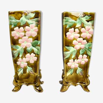 Pair of flowery earthenware vases