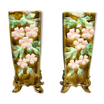 Pair of flowery earthenware vases