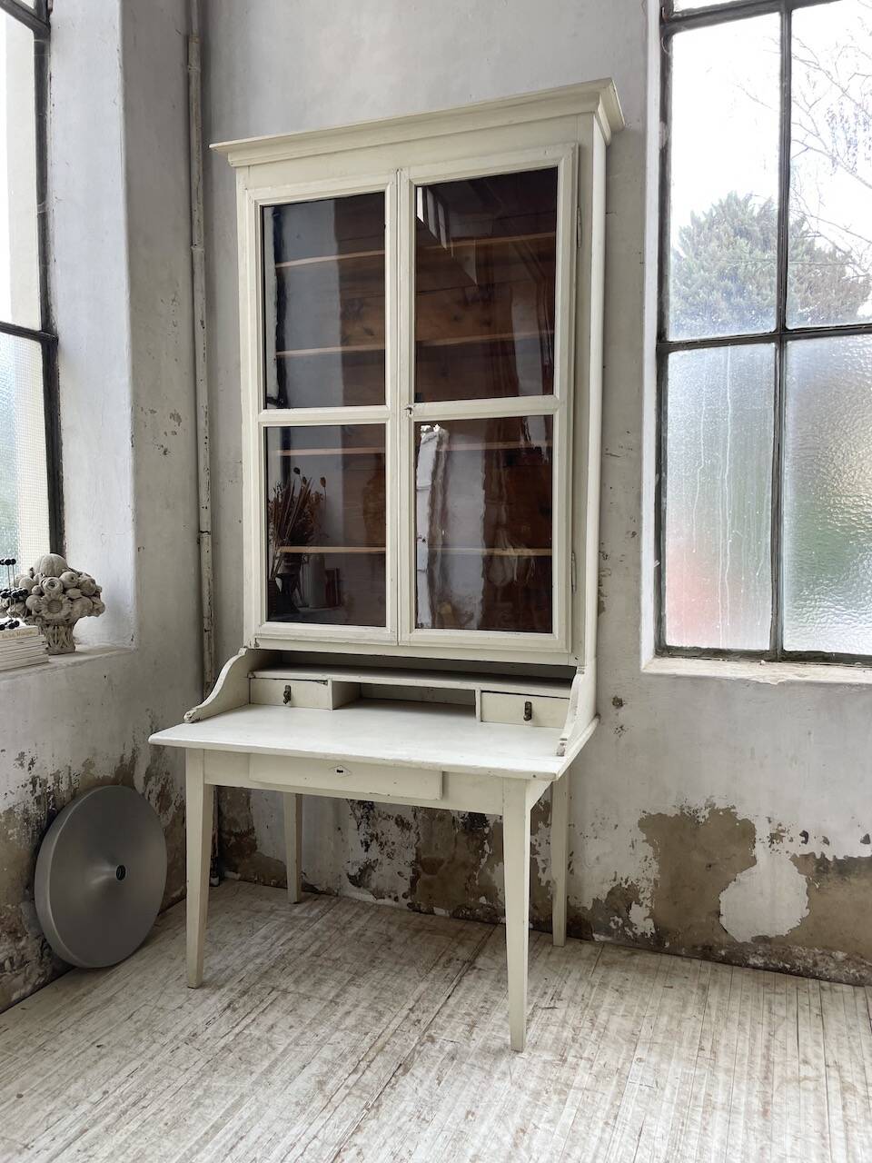 20th century showcase office