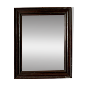 miroir en bois foncé