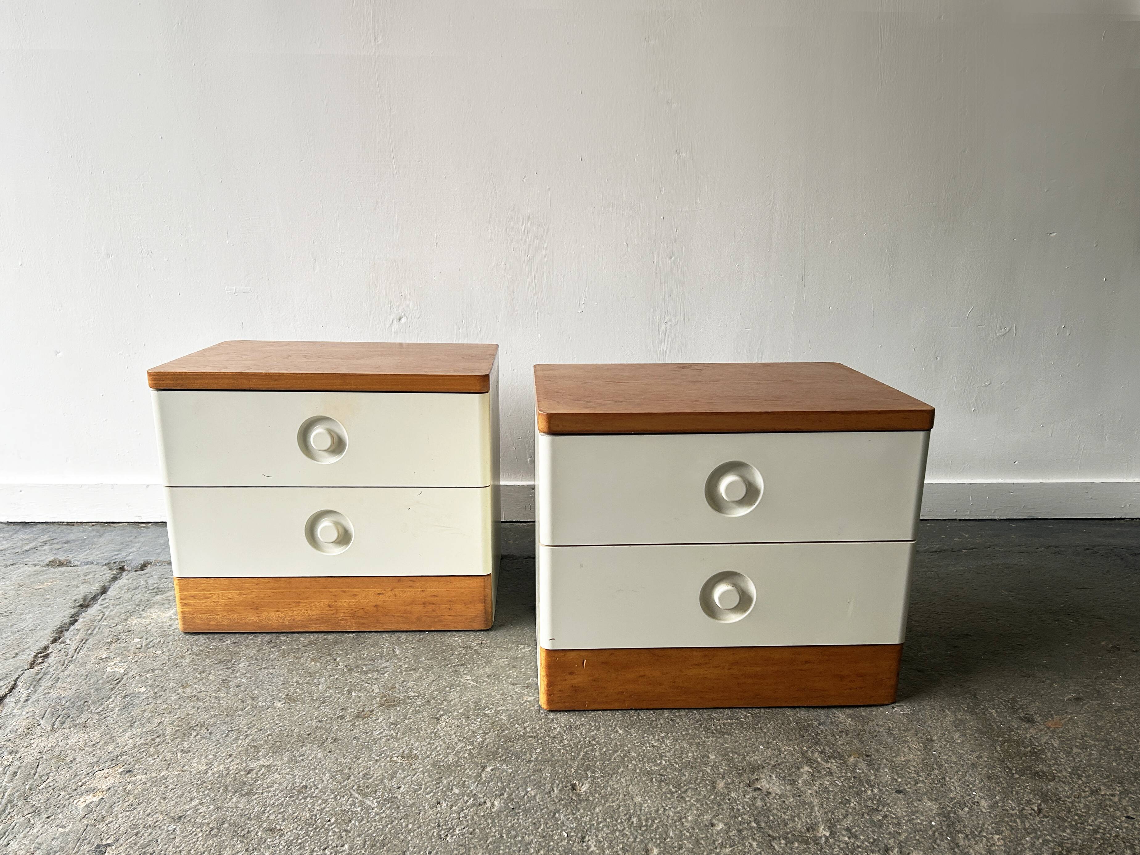 Paire de tables de chevet en teck et Formica des années 1960 par Stag