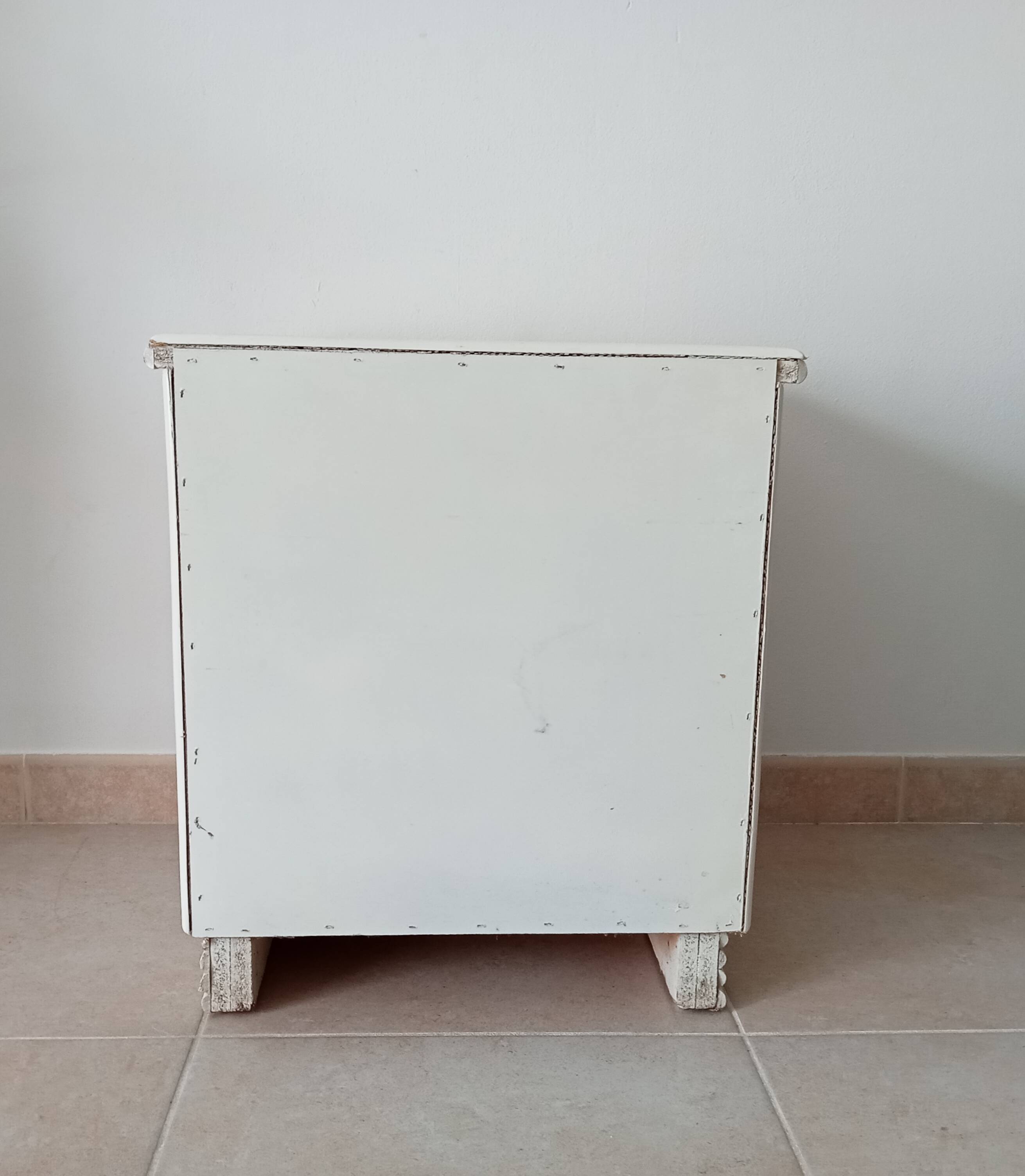 Vintage rattan bedside table from the 70s/80s