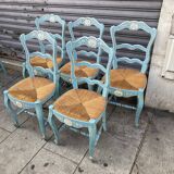 Set of 5 painted mulched chairs