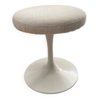 Tulip Stool KNOLL