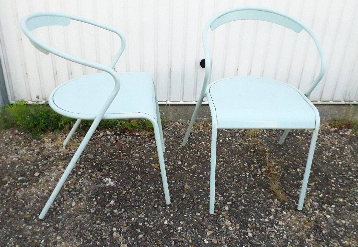 2 metal chairs