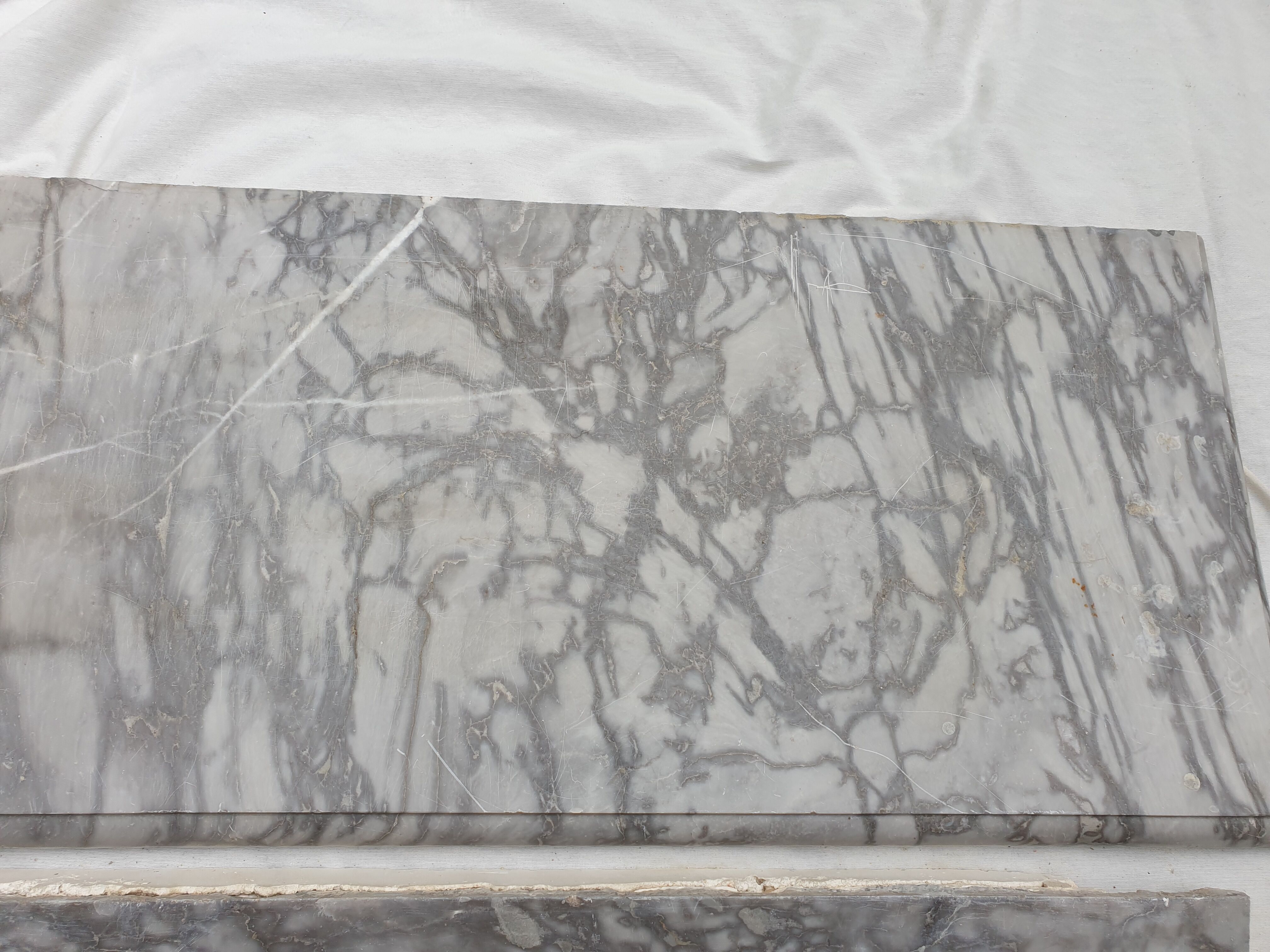 Fireplace modillon Napoleon III in gray marble of the nineteenth