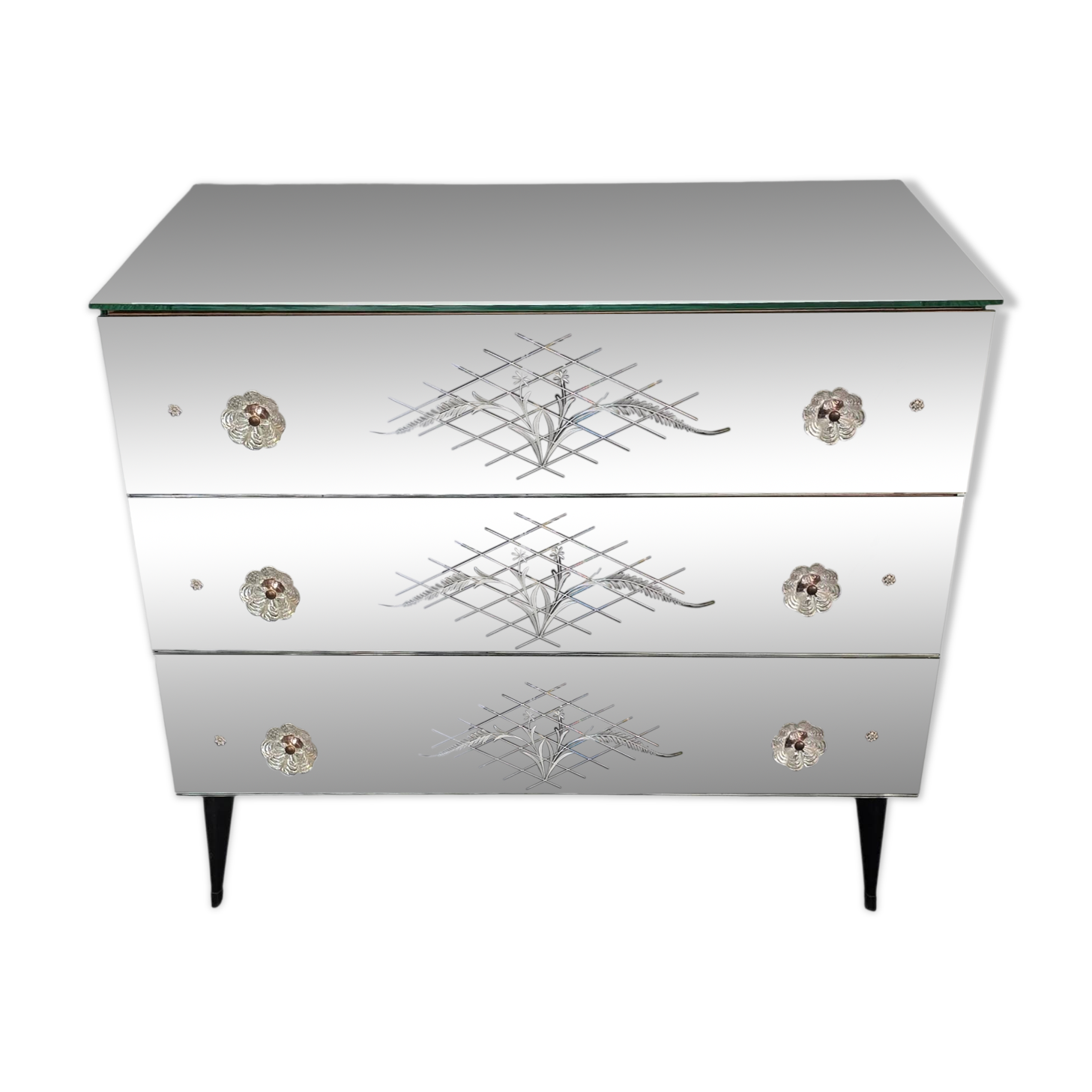 Venetian mirrored commode with 3 drawers