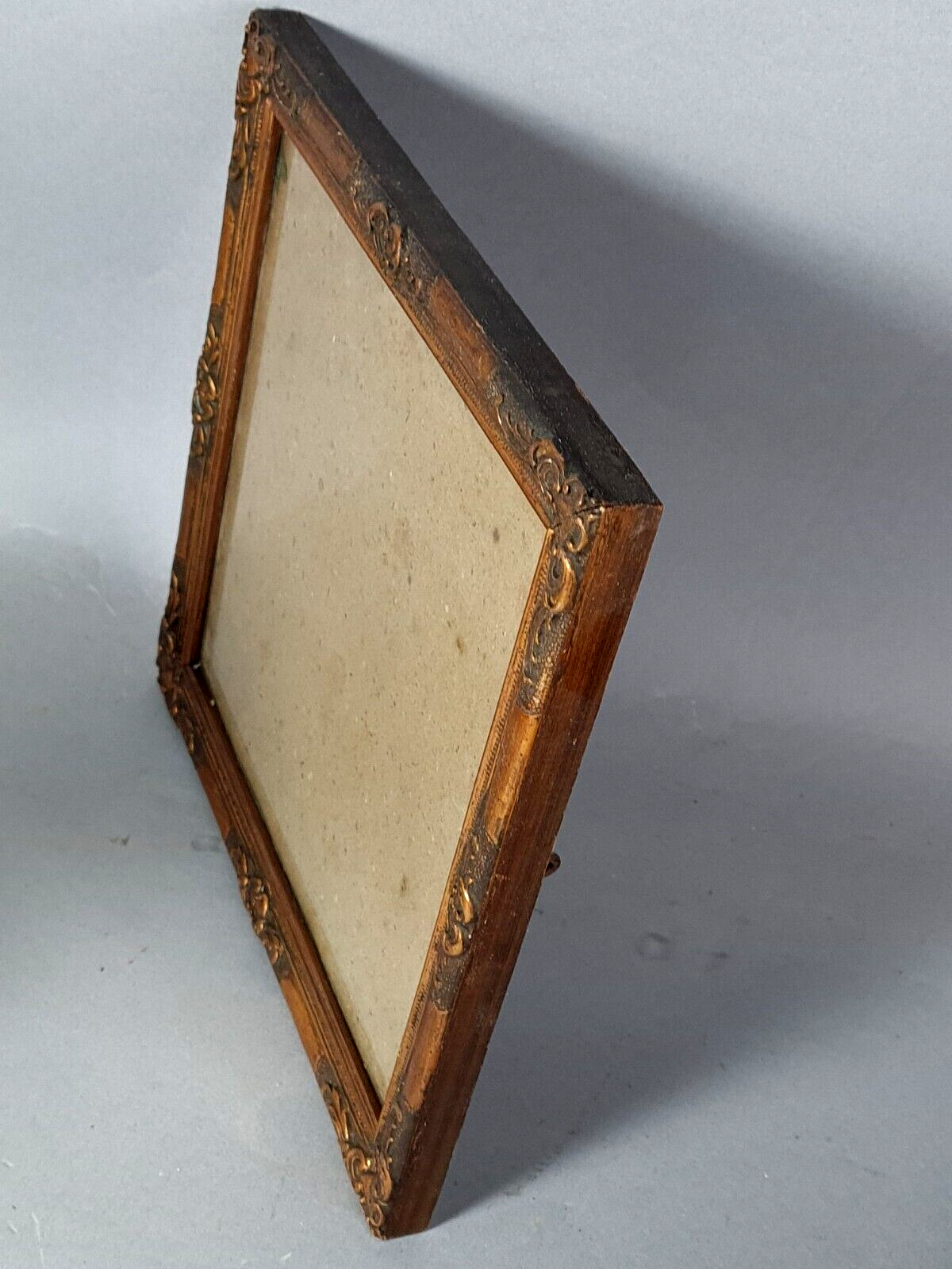 Old square frame 27x27 foliage 24x24 cm gilded stucco wood + glass SB113