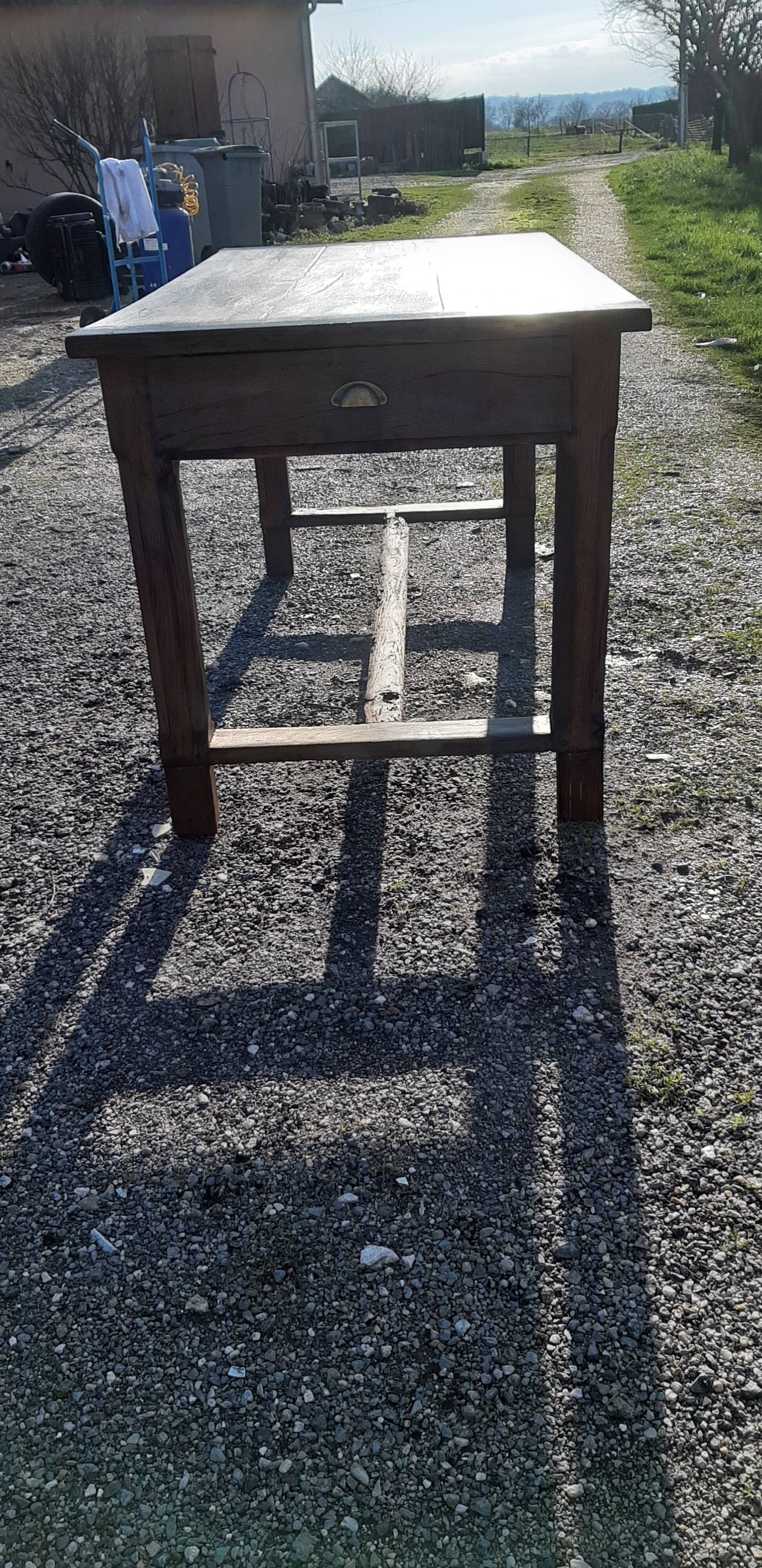 Country farm table xixth in chene, 2 drawers