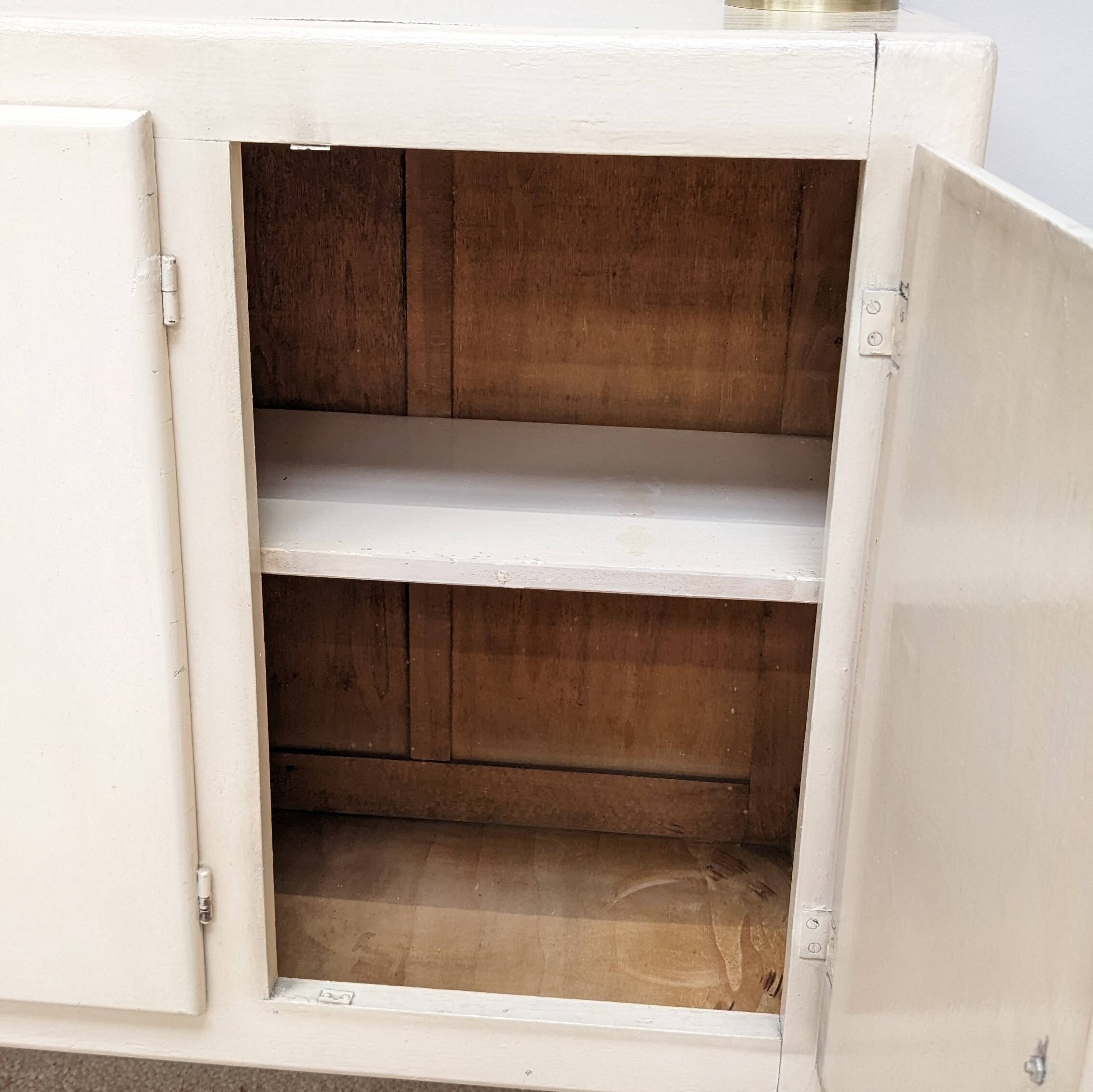 Mado beige sideboard