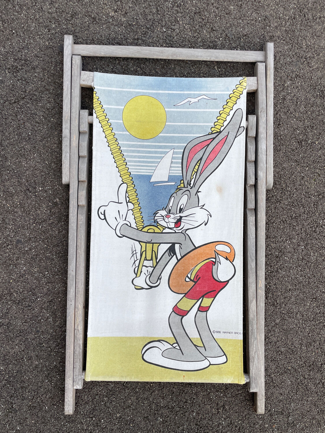Vintage 1980 chilean sunbed bugs bunny garden armchair child