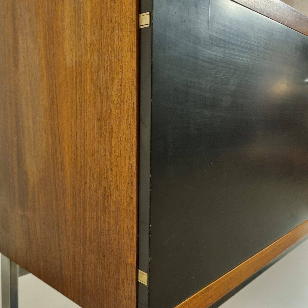 Buffet en placage de bois de rose 1960 – Fristho Franeker BDR-250 | Mobilier de design moderne du milieu du siècle
